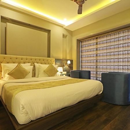 The Ivy Grand Hotel In City Centre With Free Secured Parking Nuova Delhi Esterno foto