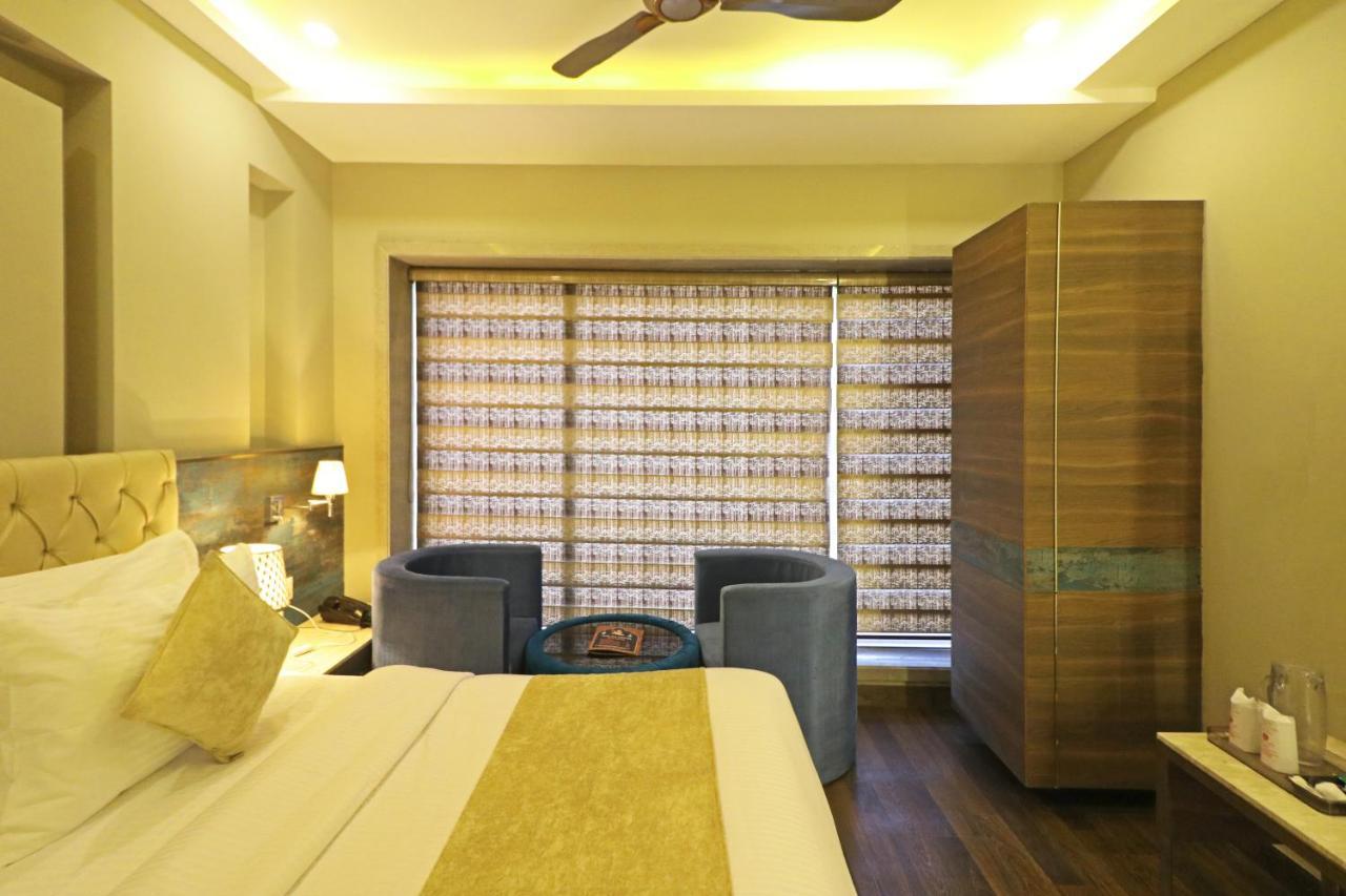 The Ivy Grand Hotel In City Centre With Free Secured Parking Nuova Delhi Esterno foto