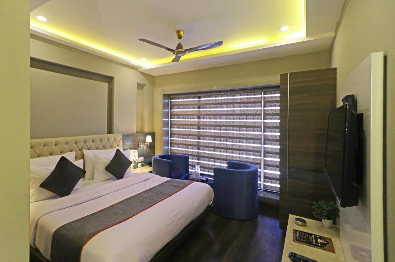The Ivy Grand Hotel In City Centre With Free Secured Parking Nuova Delhi Esterno foto