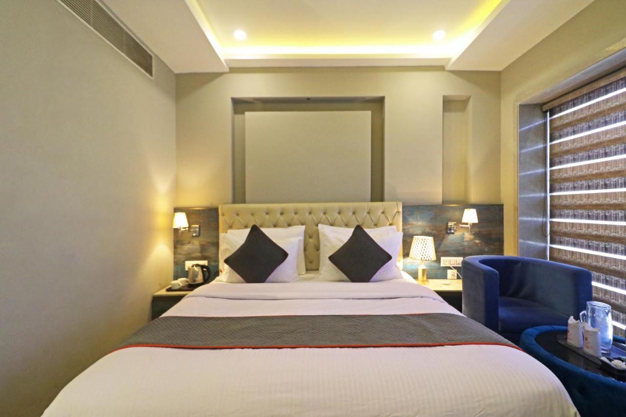 The Ivy Grand Hotel In City Centre With Free Secured Parking Nuova Delhi Esterno foto