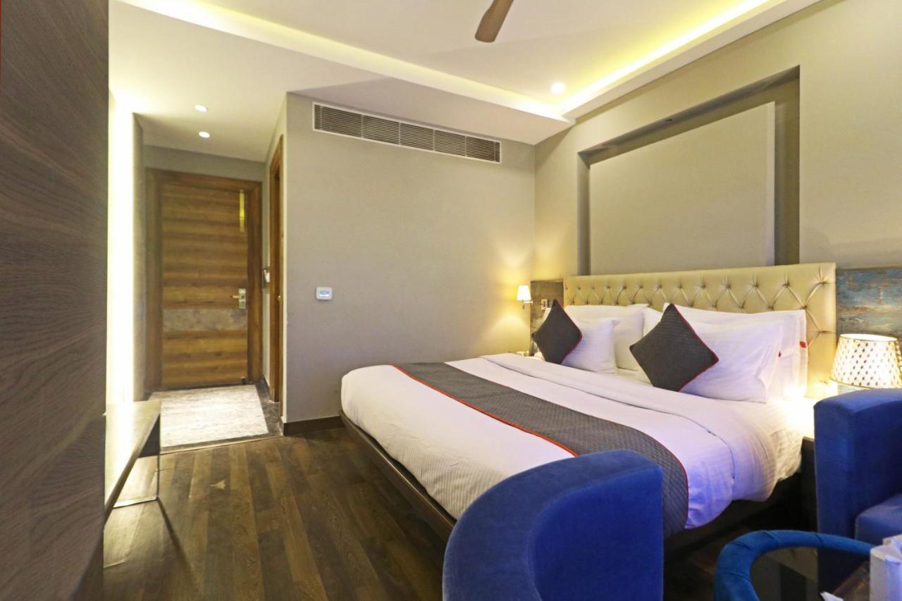 The Ivy Grand Hotel In City Centre With Free Secured Parking Nuova Delhi Esterno foto